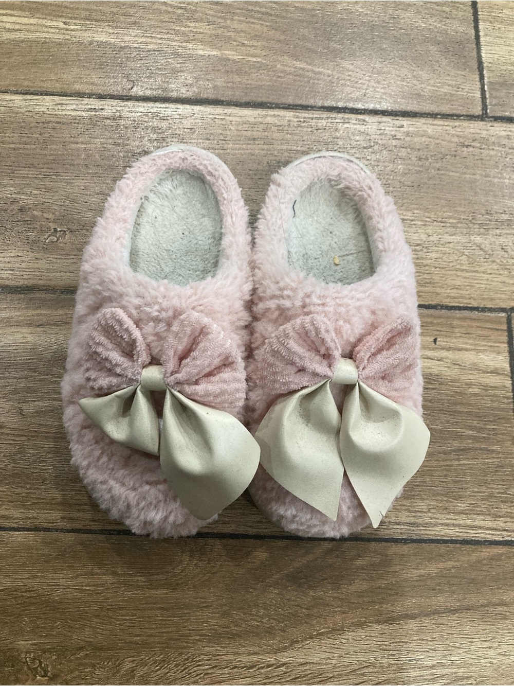 Plush indoor slippers, cozy house shoes
